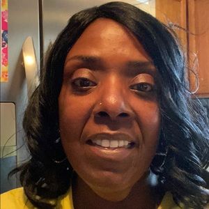 Meet your Posher, Roynyelle